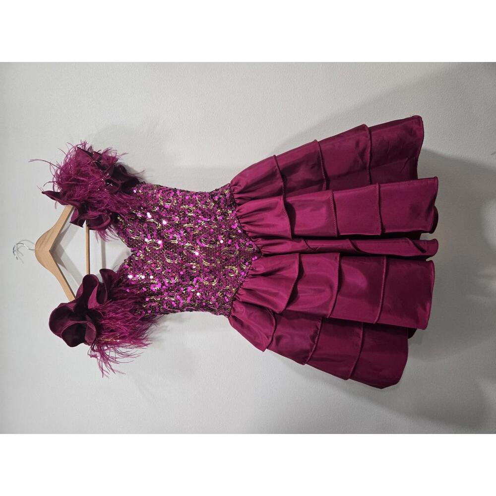 Daniella Glamorous Sequin Dress with Feathers size 10